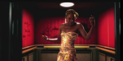 Premier clip de la chanteuse rappeuse camerounaise Bams : Bella de l'album 